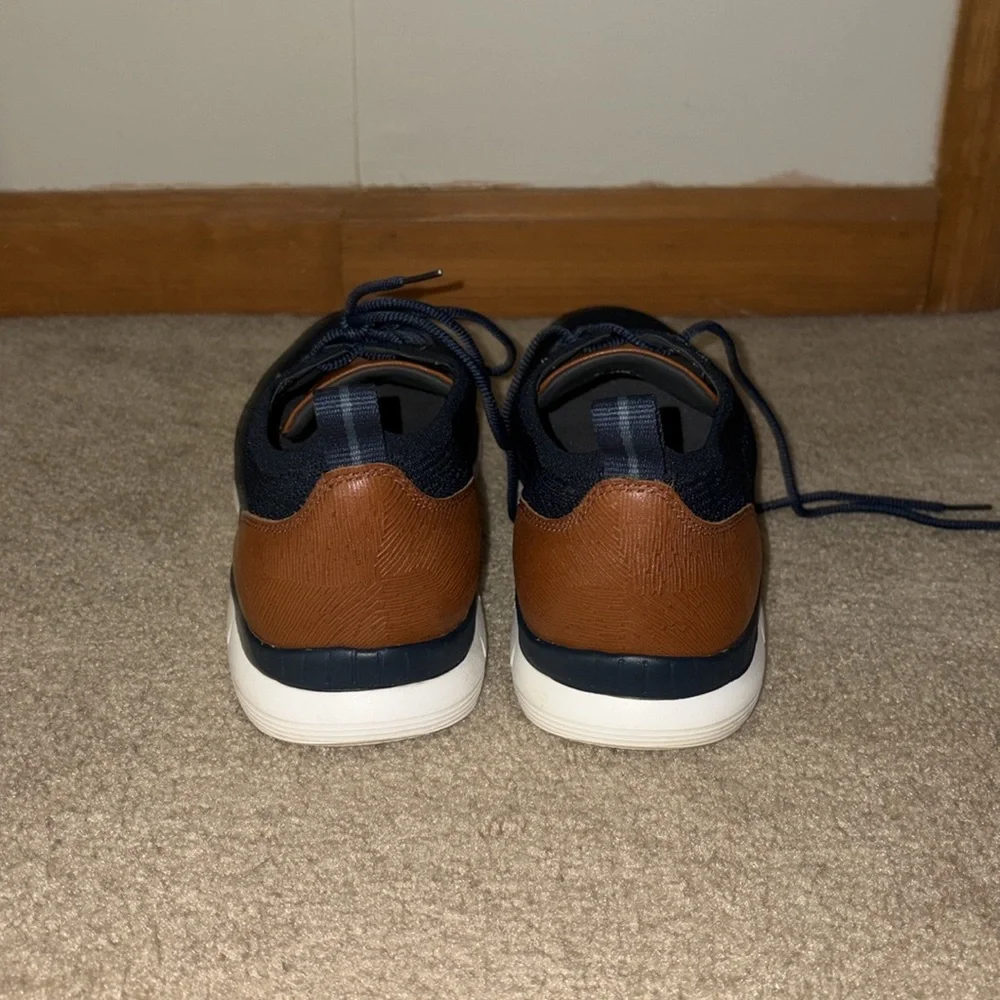 Navy and Brown Men’s Sneaker, size 11 but runs big
